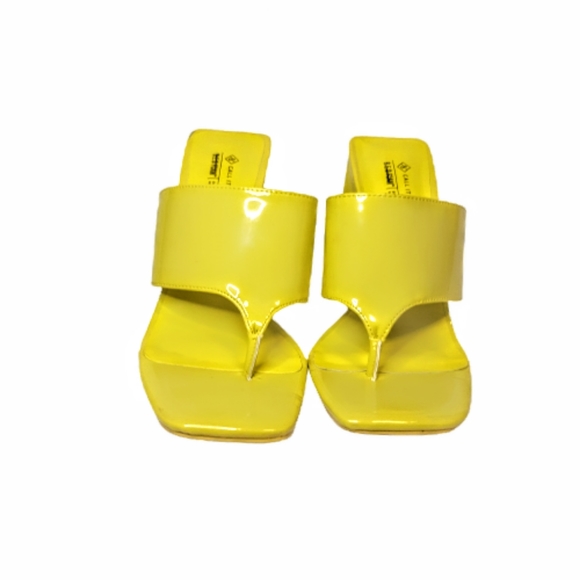 Call It Spring Soraya Mule Thong Sandal Y2K Block Heel Sandal Yellow Vegan - Picture 4 of 9